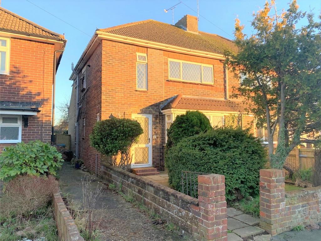 Jubilee Avenue, Rustington... 3 bed semidetached house £380,000