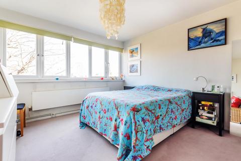 2 bedroom flat for sale - Banbury Street, Battersea