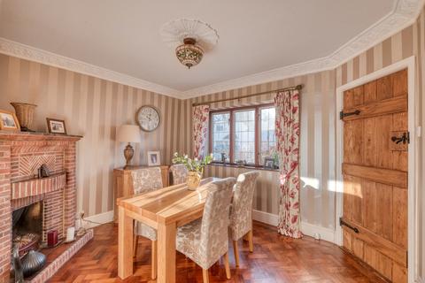 6 Beckett Drive, Worcester, WR3 7BZ