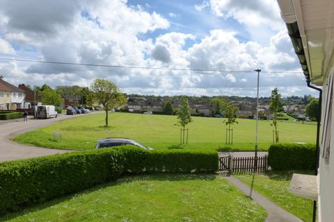 3 bedroom semi-detached house to rent, Selby Avenue, Netherhall, Leicester, LE5 1SS