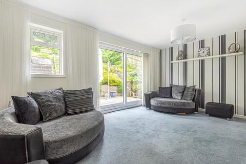 8 Birch Way, Chesham, HP5 3JL