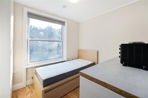 Studio to rent, Longridge Road, Earls Court, London