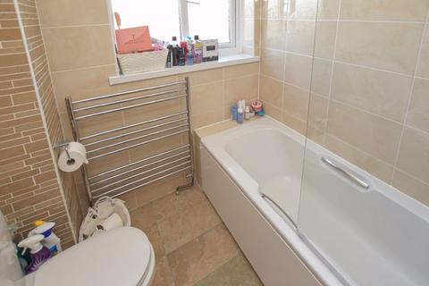9 Cliff Bastin Close, Exeter, EX2 5QW
