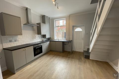 3 bedroom terraced house to rent - Marlborough Street, Ashton Under Lyne, Oldham