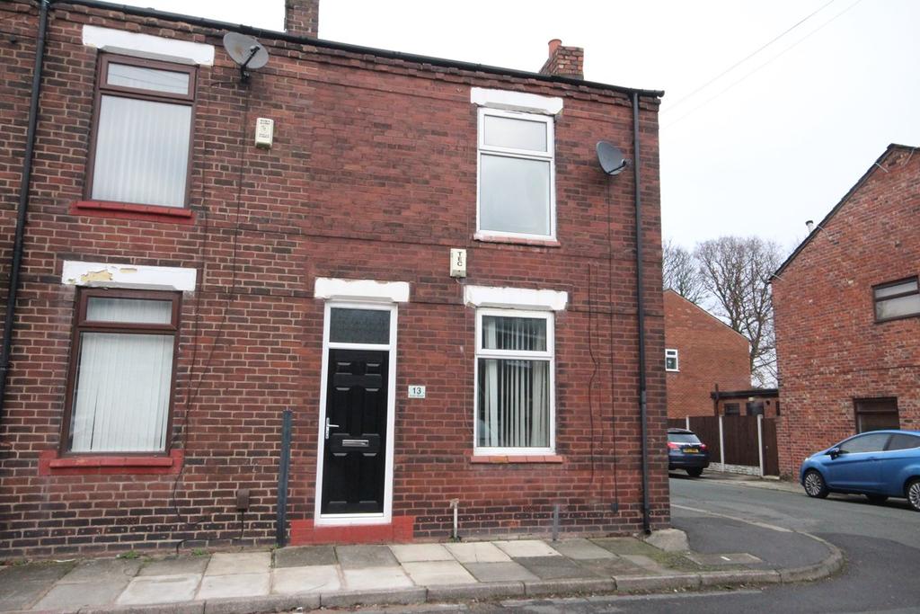 Duke Street, Goose Green, Wigan, WN3 2 bed end of terrace house £550
