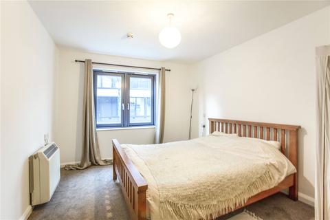 3 bedroom apartment to rent - Mackintosh Lane, London, E9