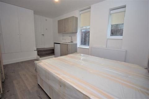 undefined, Regents Park Road, Finchley N3