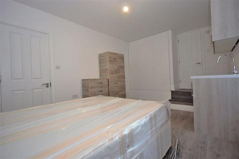 undefined, Regents Park Road, Finchley N3