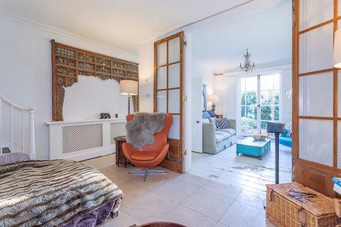 2 Prospect Road, Long Ditton, Surbiton, KT6 5PY