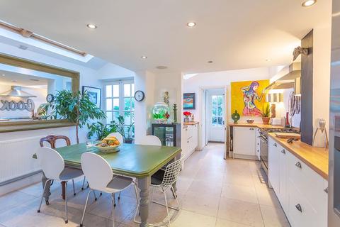 2 Prospect Road, Long Ditton, Surbiton, KT6 5PY