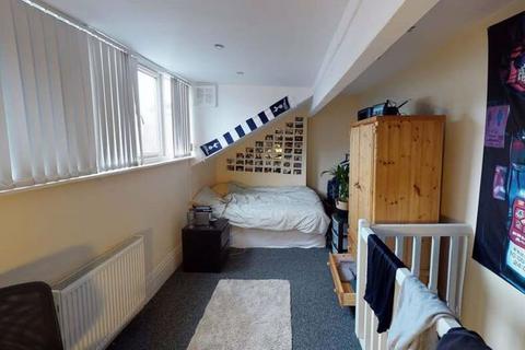 3 bedroom terraced house to rent, Lumley Road, Burley, Leeds, LS4 2NH