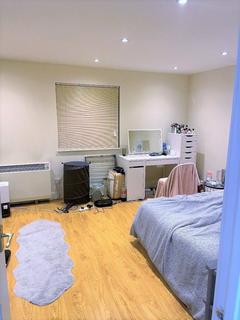 3 bedroom flat to rent, Flat , Miller Court,  Swynford Gardens, London