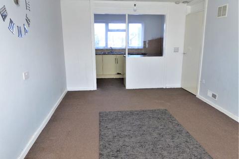 1 bedroom flat for sale - Thorpe Close, New Addington, Croydon