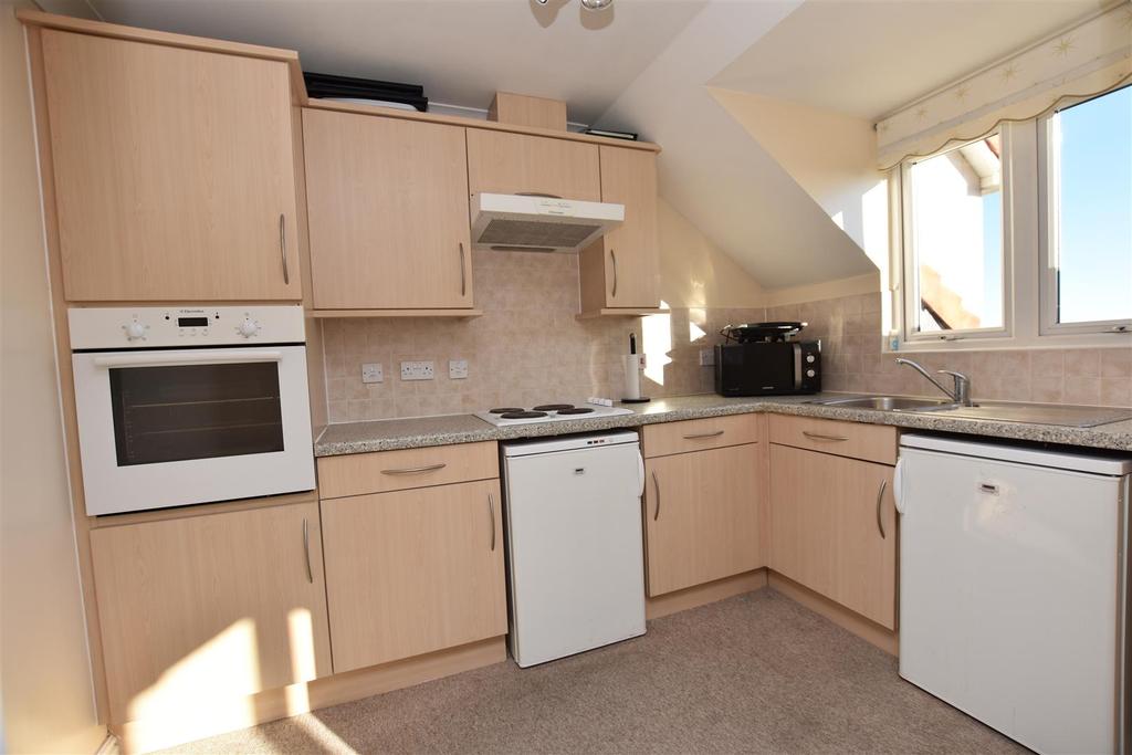 Tylers Ride, South Woodham Ferrers, 1 bed retirement property £170,000