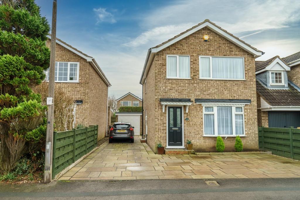 Wheatfield Lane, Haxby, York 3 bed detached house £360,000