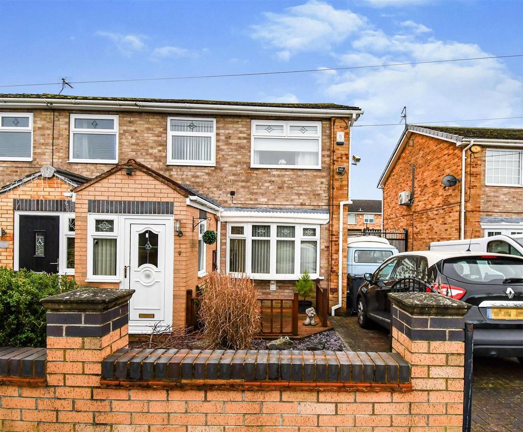 Paxdale, Hull 3 bed semidetached house £165,000