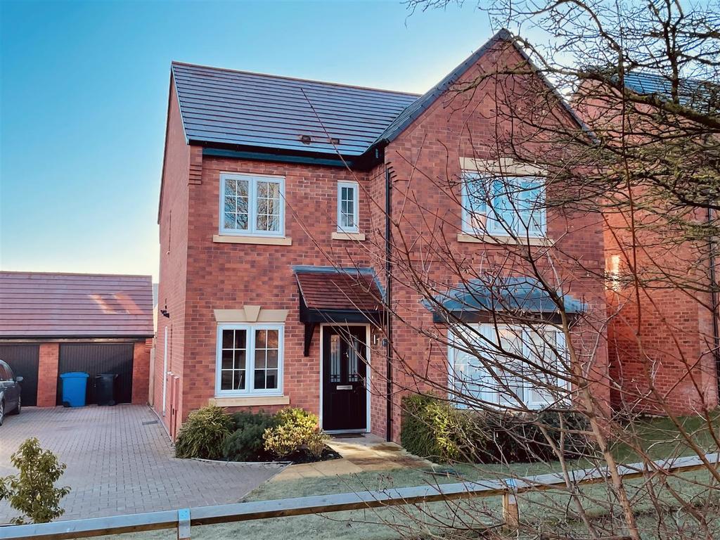 Healey Drive, Streethay, Lichfield 4 bed detached house £430,000