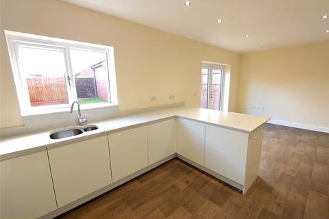 9 Healey Drive, Streethay, Lichfield, WS13 8WB
