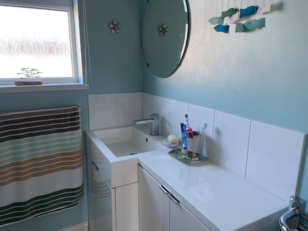 Mountjoy bath.jpg