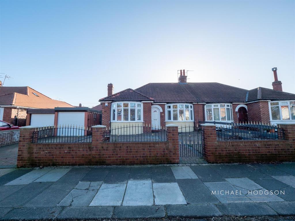 Nookside, Grindon, Sunderland 2 bed semidetached bungalow £180,000