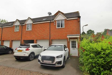 2 bedroom semi-detached house to rent, Downing Close, Bletchley, Milton Keynes