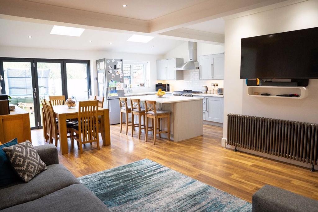 Corby Park, North Ferriby 4 bed semidetached house £324,995