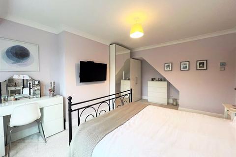 4 Corby Park, North Ferriby, HU14 3BA