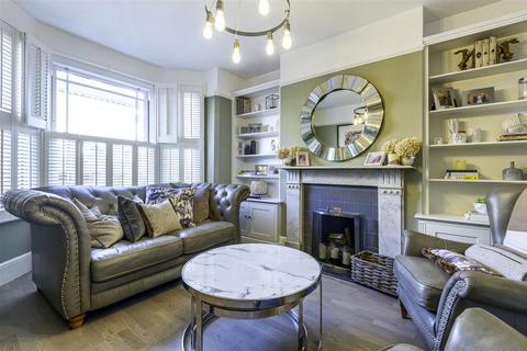 37 Castle Road, Bedford, MK40 3PL