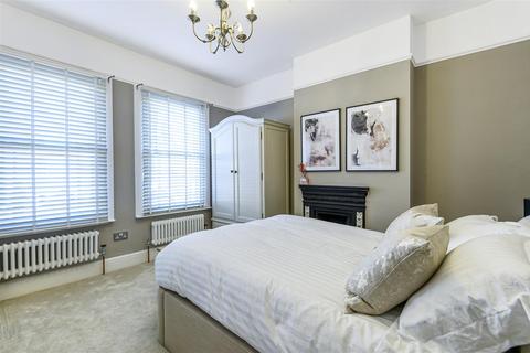 37 Castle Road, Bedford, MK40 3PL