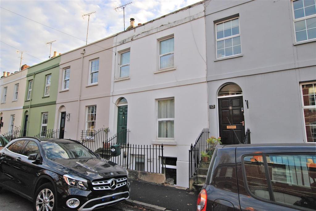 St. Philips Street, Cheltenham 3 bed terraced house £400,000