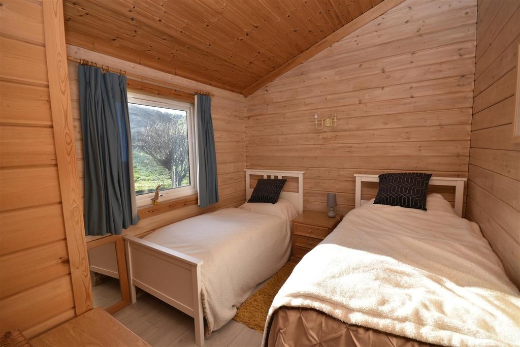 Bed 3