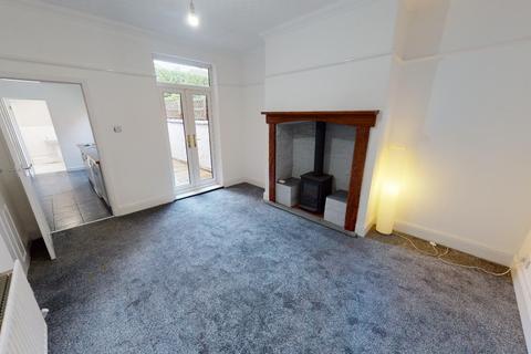 3 bedroom terraced house for sale - Victoria Road, Ashton-In-Makerfield, Wigan, WN4 0