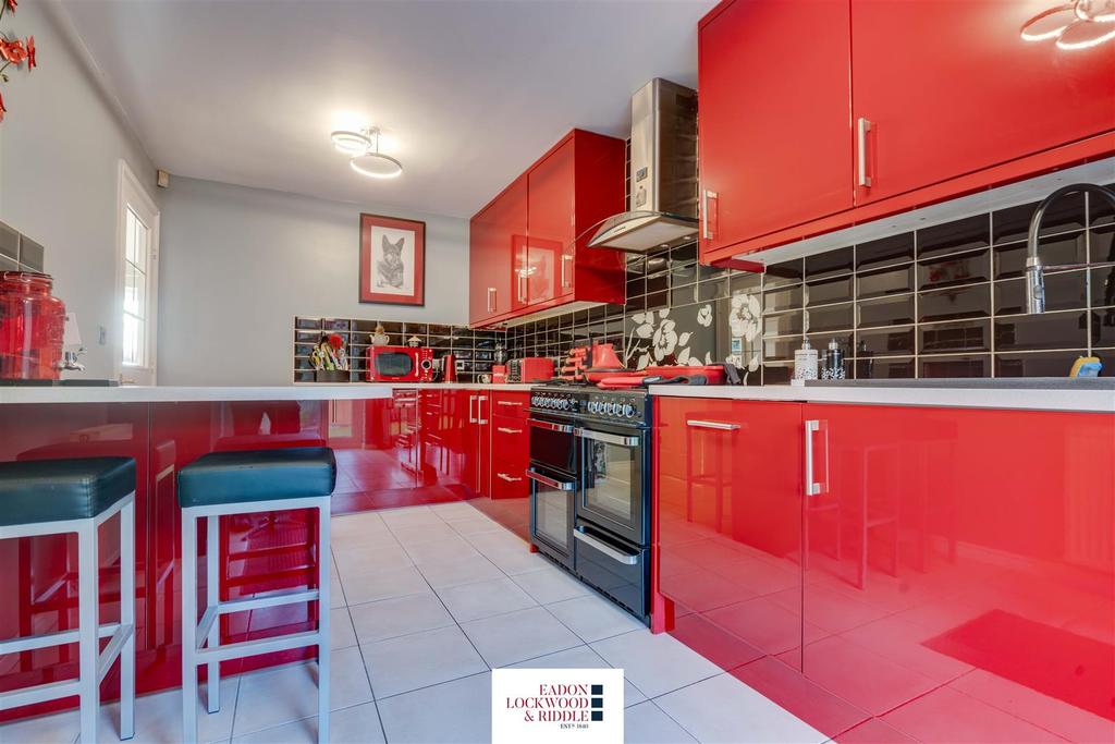 Kitchen Breakfast Room 3.jpg