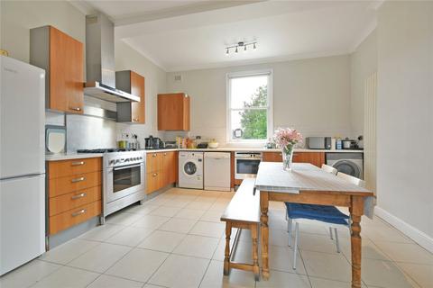 3 bedroom flat to rent, Walm Lane, Mapesbury, NW2