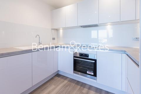 1 bedroom apartment to rent, Healum Avenue, Southall UB2