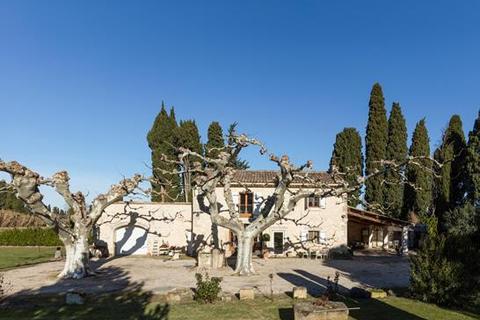 3 bedroom farm house, Plan-D'orgon, Bouches-du-Rhone, Provence Alpes Cote d'Azur, France