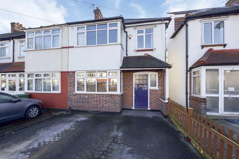 3 bedroom end of terrace house for sale - Woodfield Gardens, New Malden, KT3