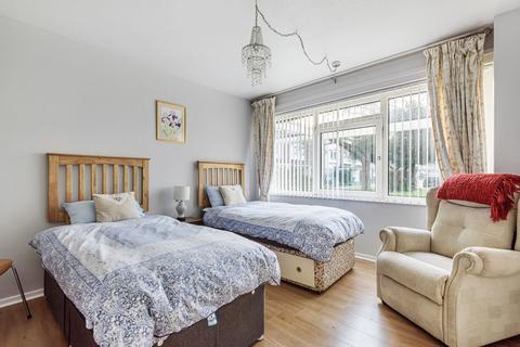 35 Fairby Road, London, SE12 8JP