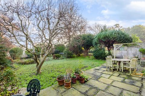 35 Fairby Road, London, SE12 8JP