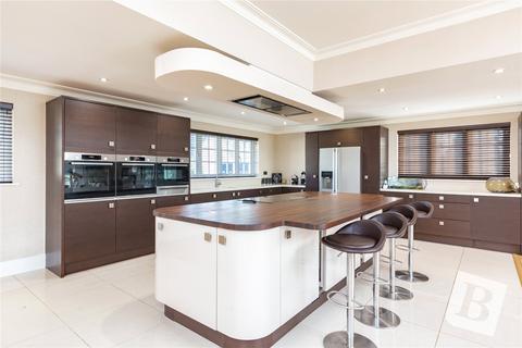 Hawthorns Epping Road, Nazeing, Waltham Abbey, EN9 2DH