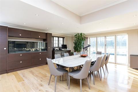 Hawthorns Epping Road, Nazeing, Waltham Abbey, EN9 2DH