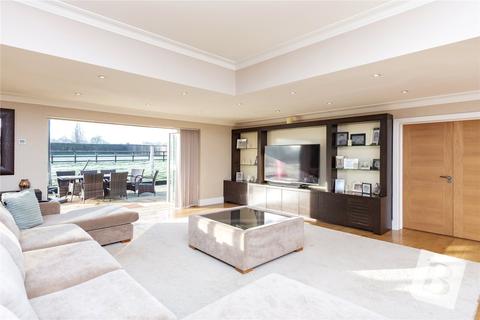 Hawthorns Epping Road, Nazeing, Waltham Abbey, EN9 2DH