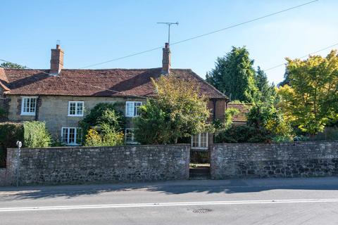4 bedroom semi-detached house to rent, Stane Street, Codmore Hill, Pulborough