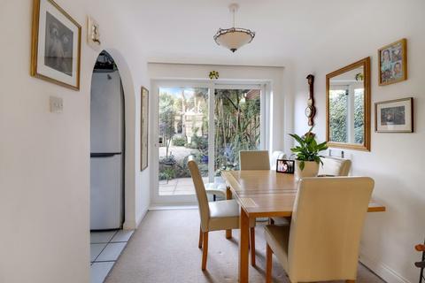 133 Denman Drive, Ashford, TW15 2AP