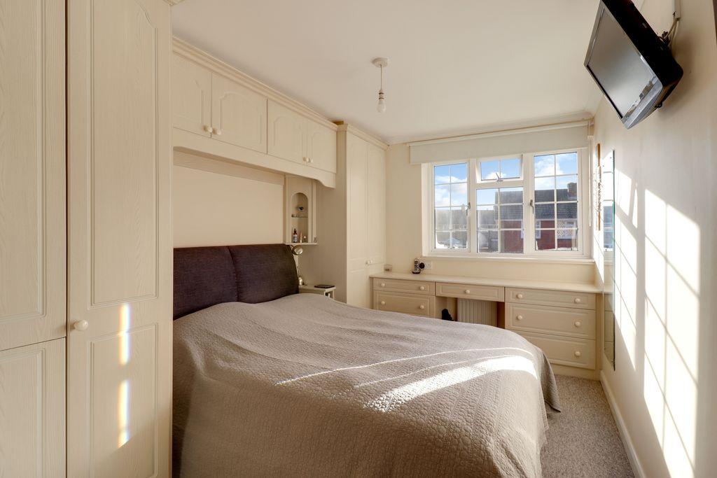 Bedroom 1 (Double)