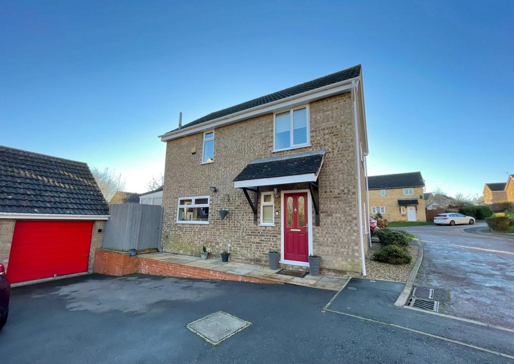 Lakeside Drive, Ecton Brook... 3 bed detached house £285,000