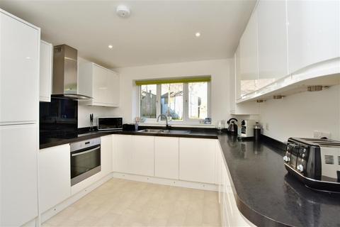 4 bedroom detached house for sale - Rushdean Road, Strood, Rochester, Kent