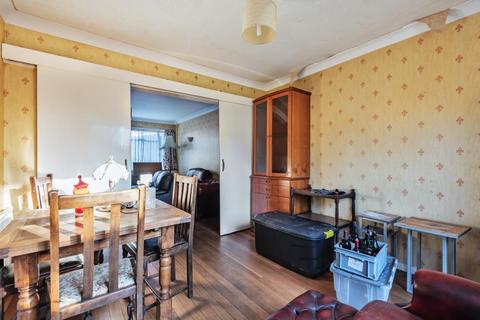 258 Guildford Road, Bisley, Woking, GU24 9DA