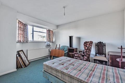 258 Guildford Road, Bisley, Woking, GU24 9DA