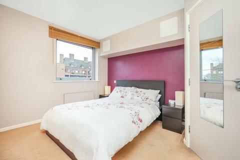 2 bedroom flat for sale - Bromley High Street, London E3